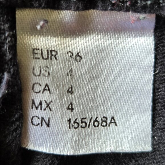 GENTLY USED, H & M, EASY SOUL JEANS, SIZE 4!!! - Picture 7 of 8